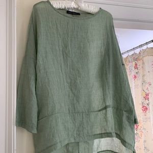 Sage green beautiful light weight blouse Lagenlook